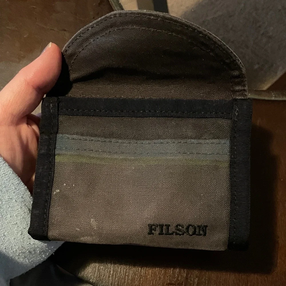 Filson black Canvas Wallet - Picture 3 of 5